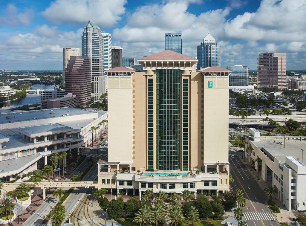 坦帕Embassy Suites by Hilton Tampa Downtown Convention Center的空中景观
