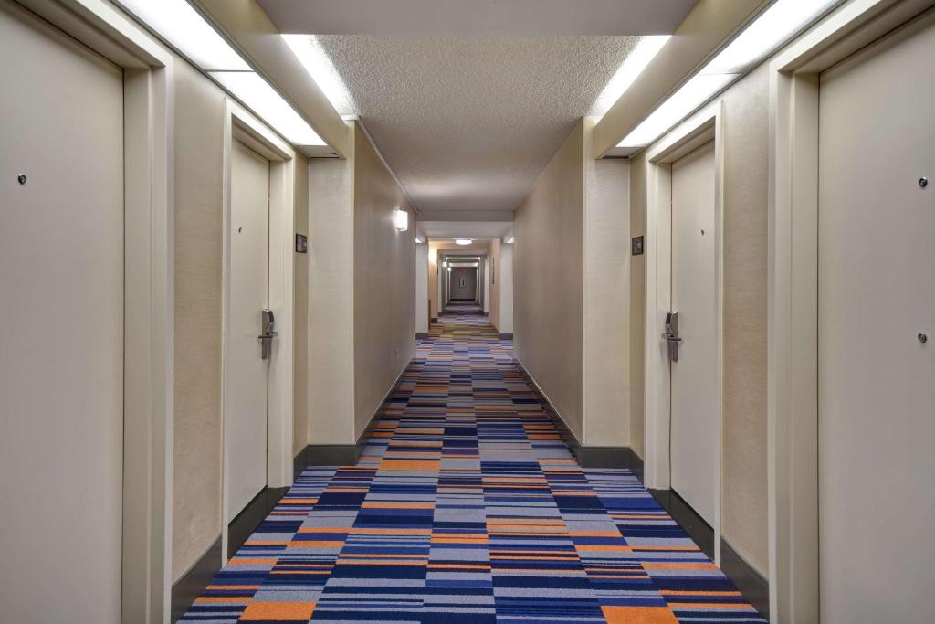 Hampton Inn NY-JFK平面图