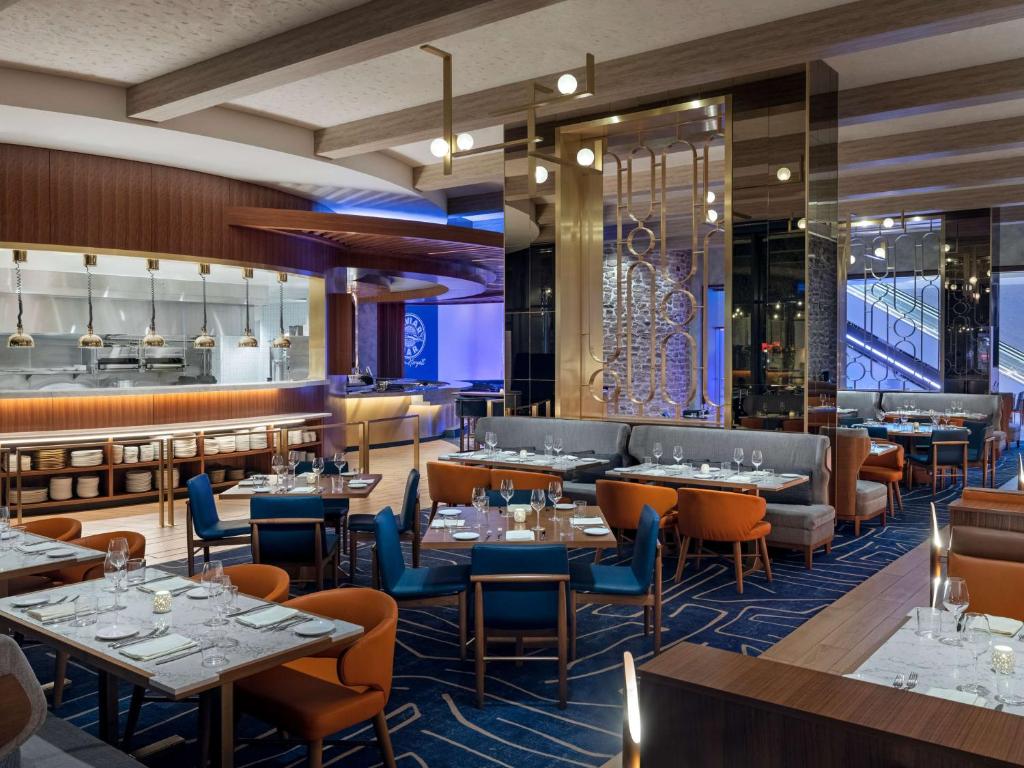 Crockfords Las Vegas, LXR Hotels &amp; Resorts at Resorts World的休息区