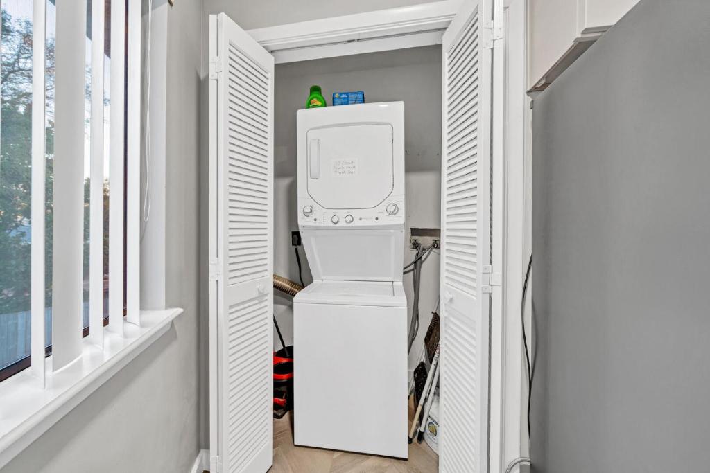 Crystal Village II 6B - Close to the Beach 2BD 2BA平面图