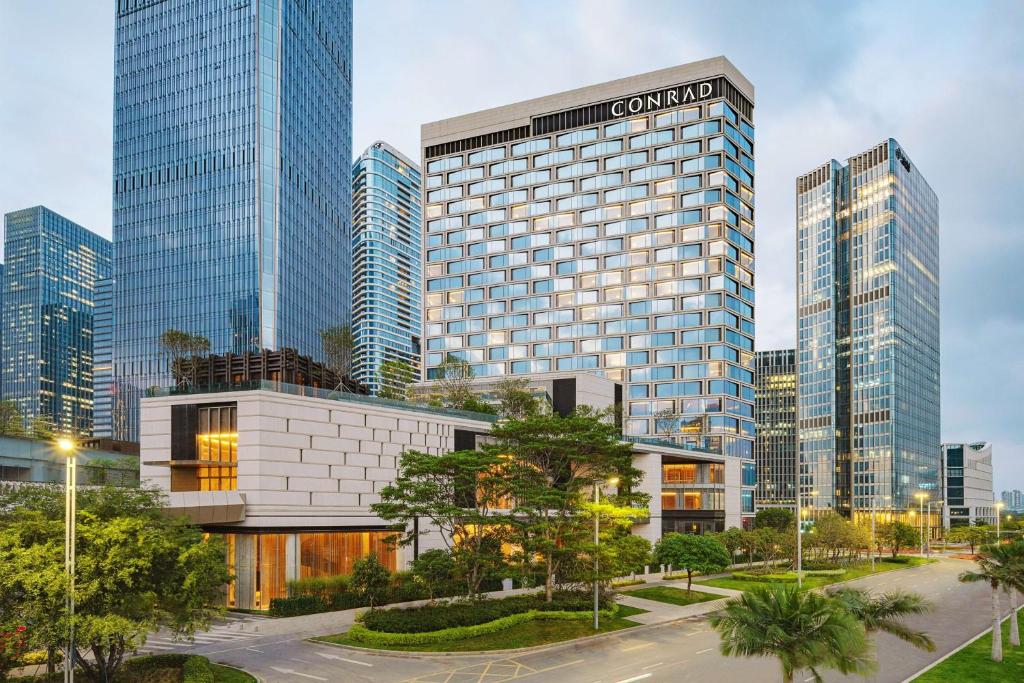 深圳深圳康莱德酒店 - 首轮迷你吧免费的享有城市和高楼的景色