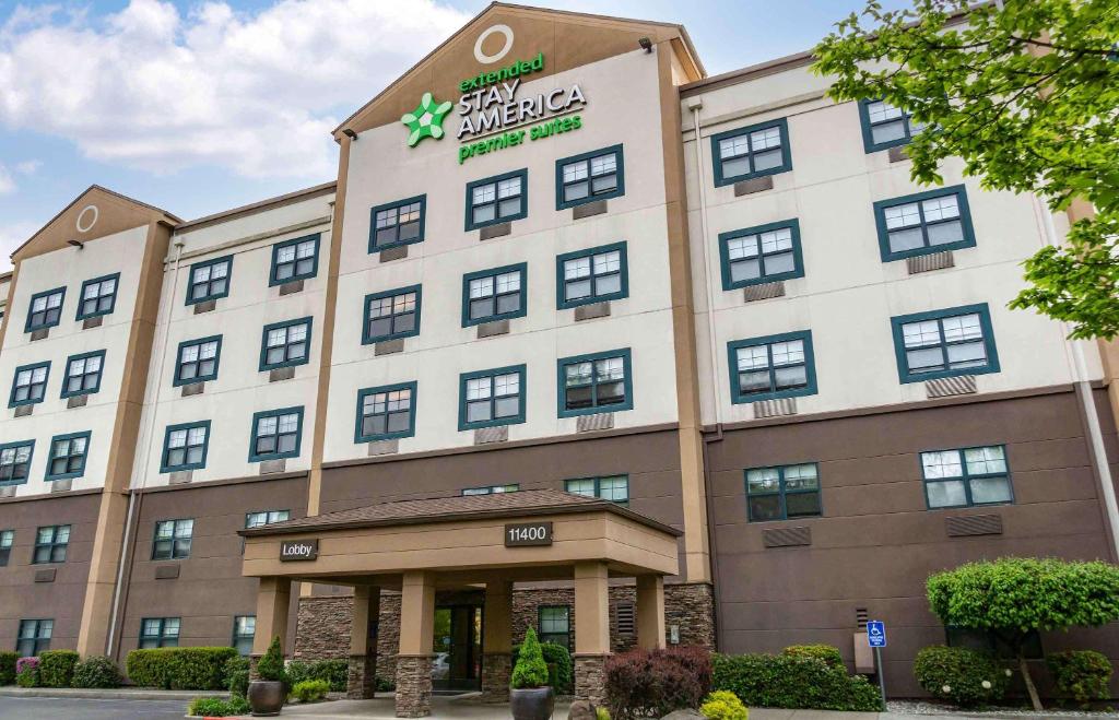 贝尔维尤Extended Stay America Premier Suites - Seattle - Bellevue - Downtown的酒店前方的 ⁇ 染