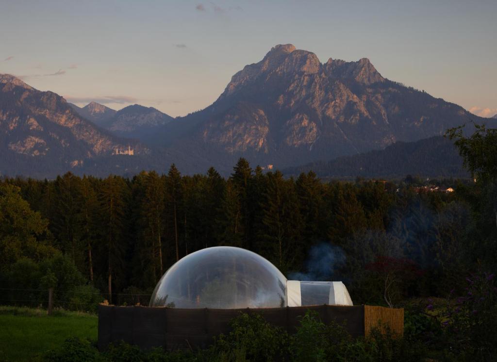 福森Bubble Tent Füssen im Allgäu的医学理论与物理理论