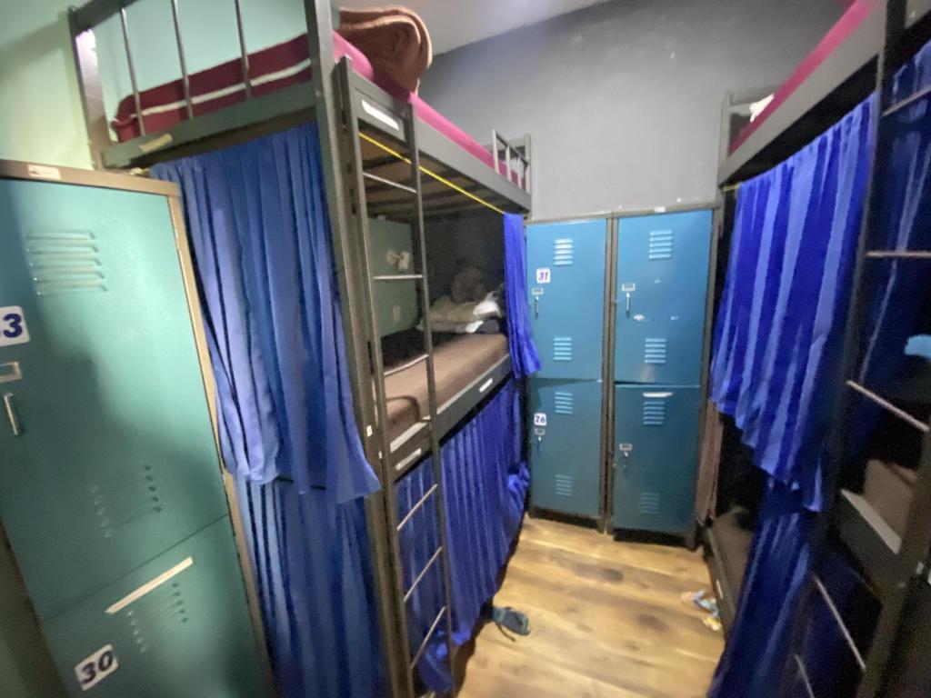 Aurora Hostel Rio的厨房或小厨房