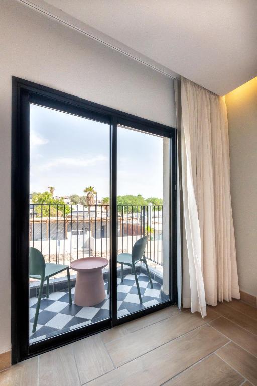 Hotel Shoshana - Adults Only的阳台或露台