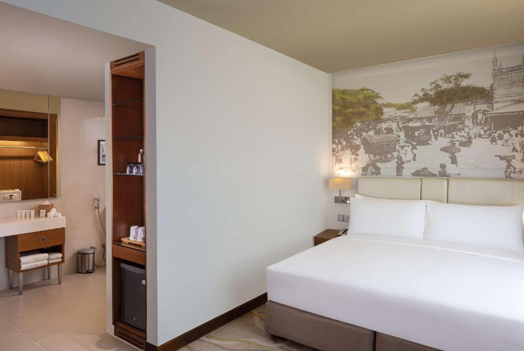 Radisson Hotel Colombo客房内的一张或多张床位