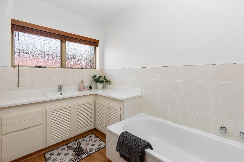 Hamilton Summer Treat- 4 Bedroom with pool的一间浴室