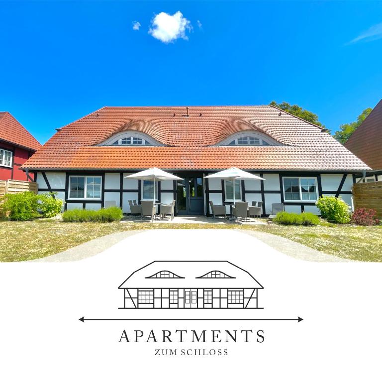 梅伦新~ Apartments zum Schloss ~ Traumhafte Ferienwohnungen auf Usedom的房屋前方的2个景色