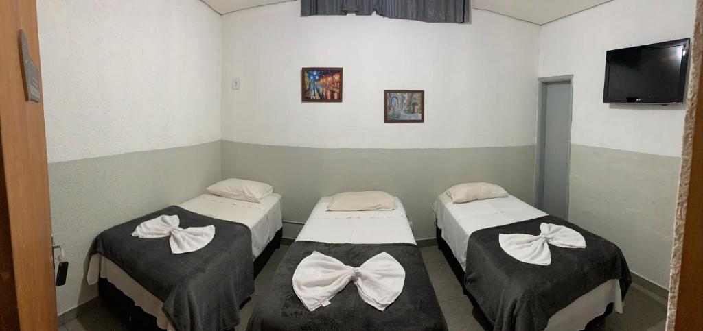 Hotel GranDourados客房内的一张或多张床位