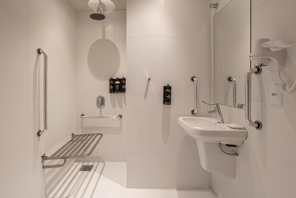 Sooz Hotel Collection的一间浴室