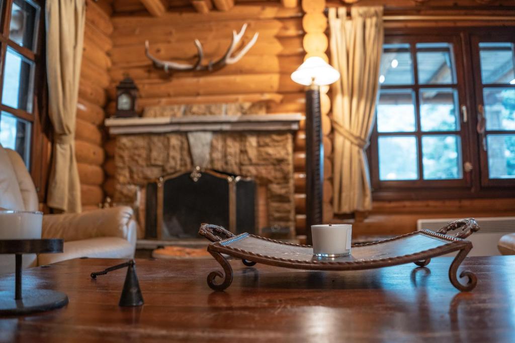 7Hills Finnish Luxury Chalet by Ski Alure的休息区