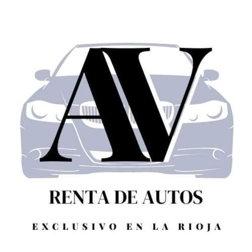 拉里奥哈AV Rent a Car y Alquiler temporario Casa quinta的汽车后端的闭合