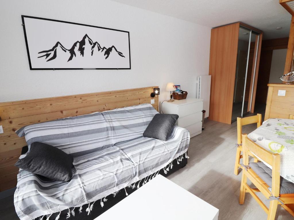 Appartement Tignes, 2 pièces, 5 personnes - FR-1-502-513的休息区