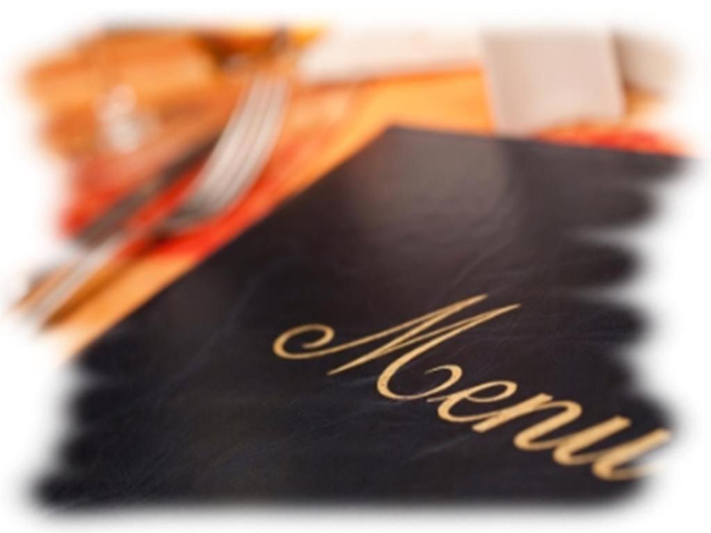 奥瓦达贝拉焦酒店的黑色餐巾纸,上面写着新字