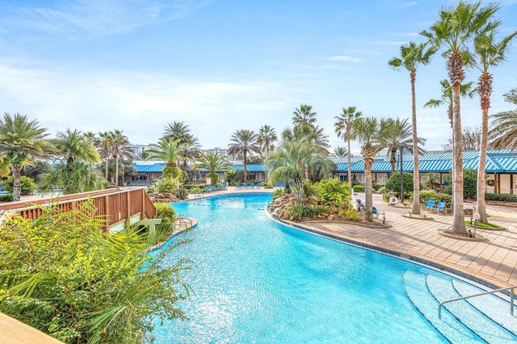 Marvelous 9th Floor Condo Gulf, Pool &amp; Sunset View内部或周边的泳池