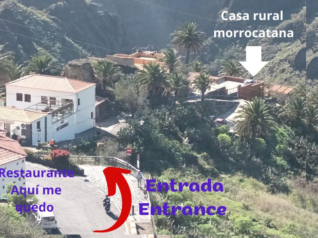 马斯卡Live Masca - Estudio casas morrocatana Tenerife的山丘上房屋的照片,附有地图