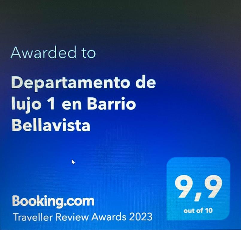 圣地亚哥Departamento de lujo 1 en Barrio Bellavista的手机的屏幕,文本被授予分隔协调员lbu