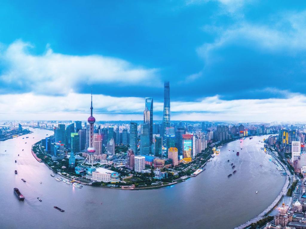 上海上海浦东香格里拉的城市的空中河景
