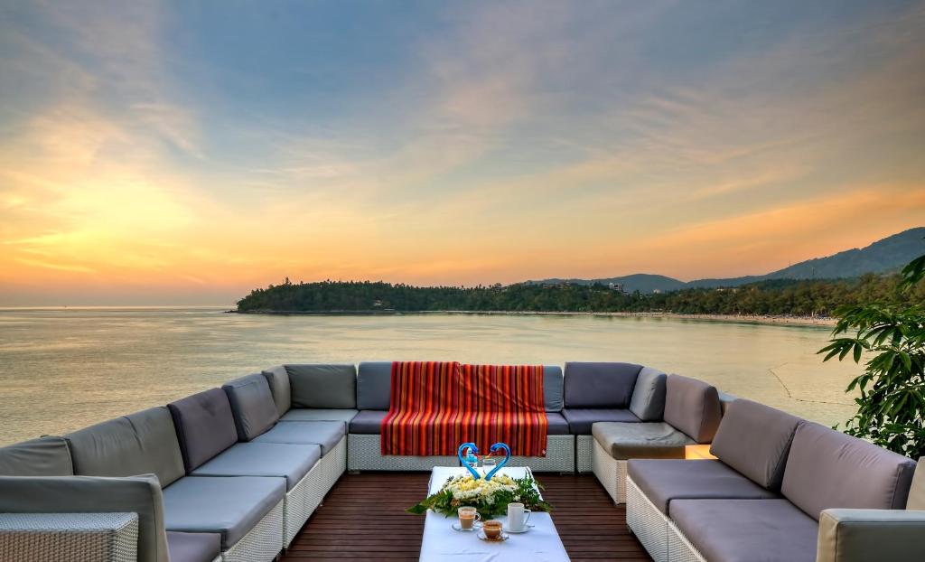 卡塔海滩Dream Villa Double Bay Sunset on Andaman Sea的相册照片