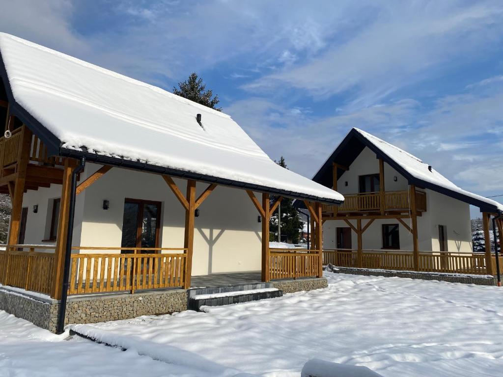 KrempnaKasi Polany的雪屋