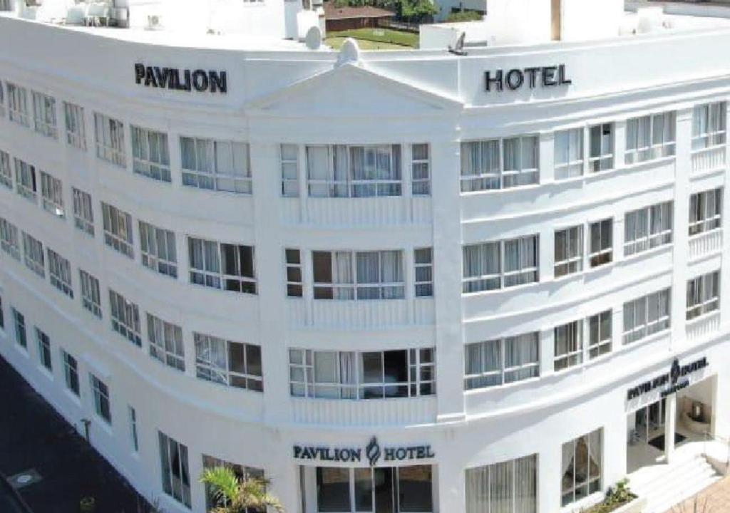 德班Pavilion Hotel Durban的享有酒店空中景致