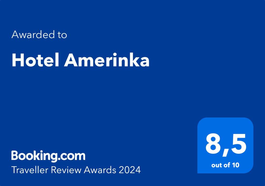 库斯科Hotel Amerinka的上面写着蓝色的标志,上面写着埃米瑞卡酒店
