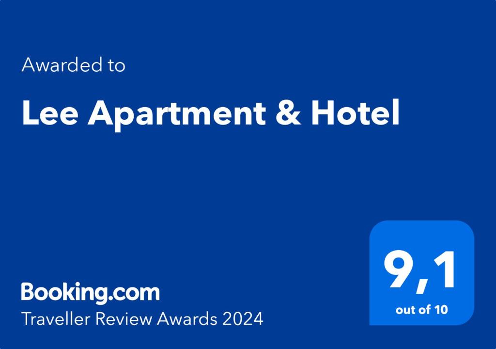 海防Lee Apartment & Hotel的蓝标,读冰约和酒店