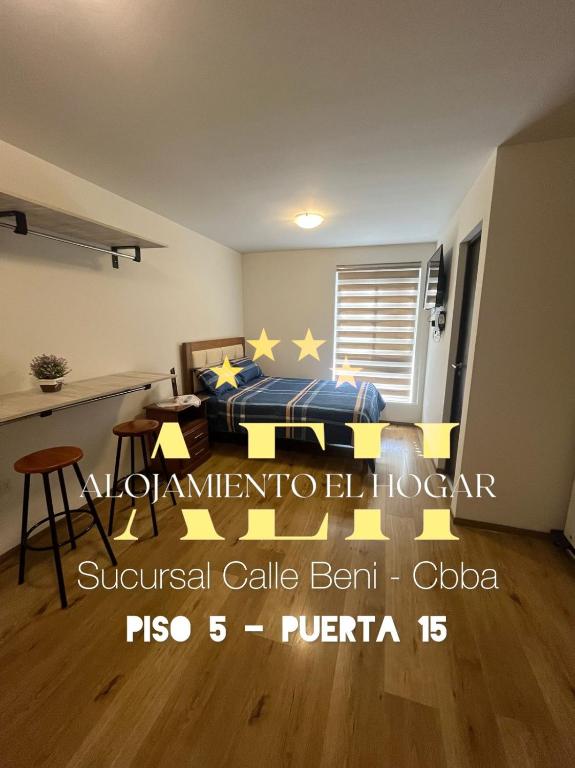 科恰班巴El Hogar - Sucursal Calle Beni - Edificio Auriga 272 con Garaje cubierta的一间卧室,床上有星星床