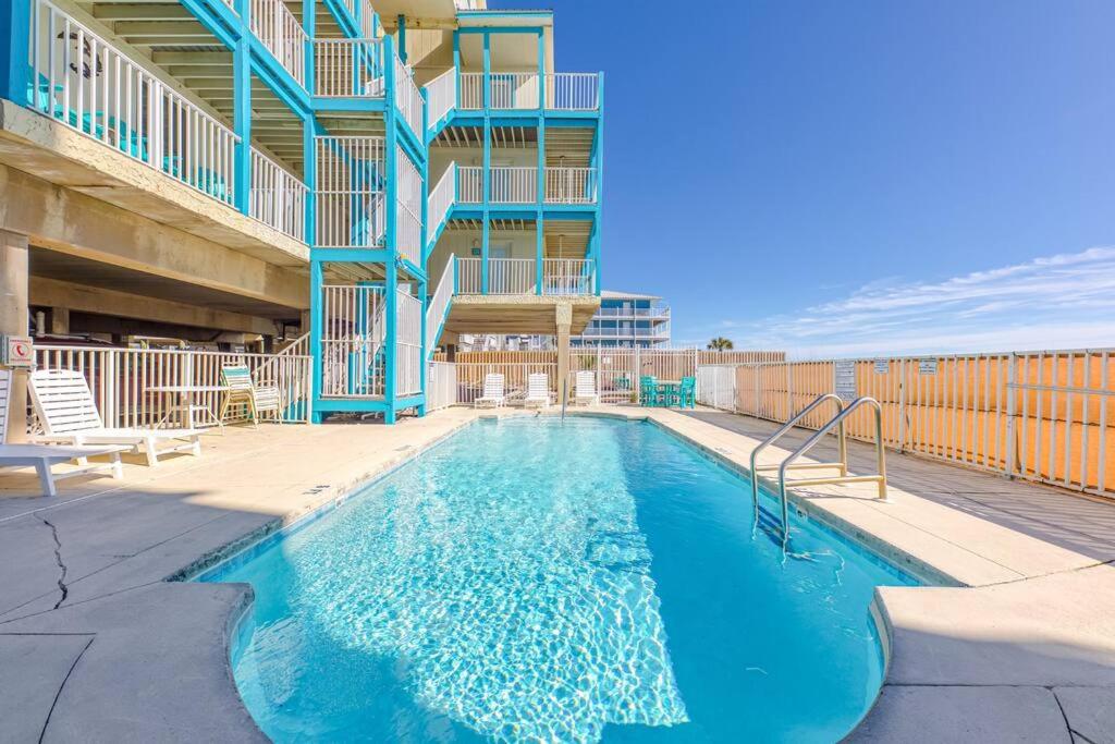 Comfy Condo ~ Steps away from the beach!平面图