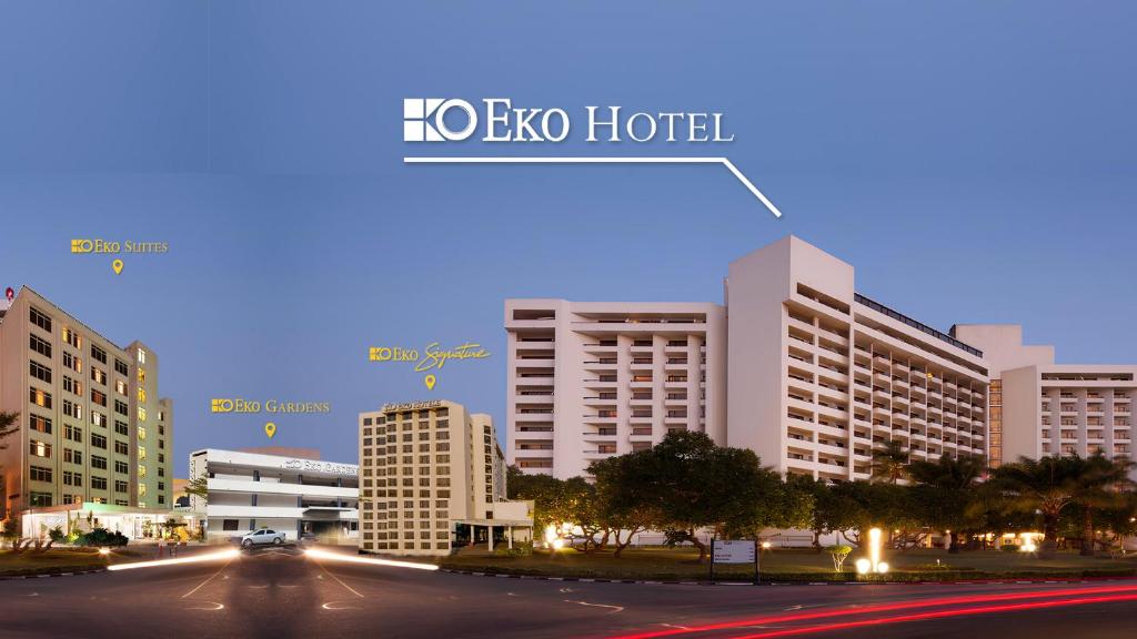 拉各斯Eko Hotel Main Building的城市街道的 ⁇ 染