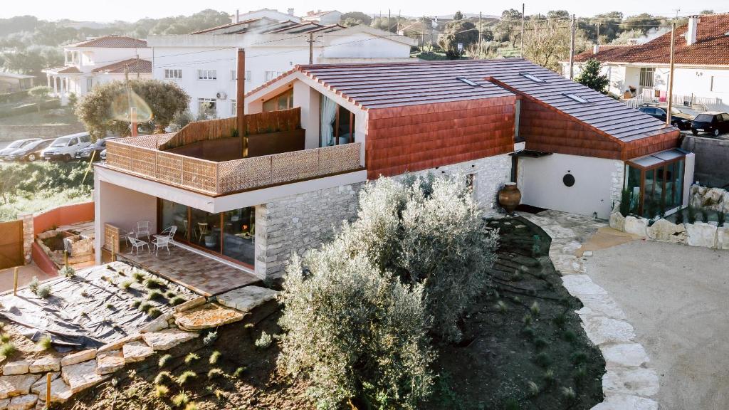 法蒂玛Casa Tosca的屋顶房屋的空中景致