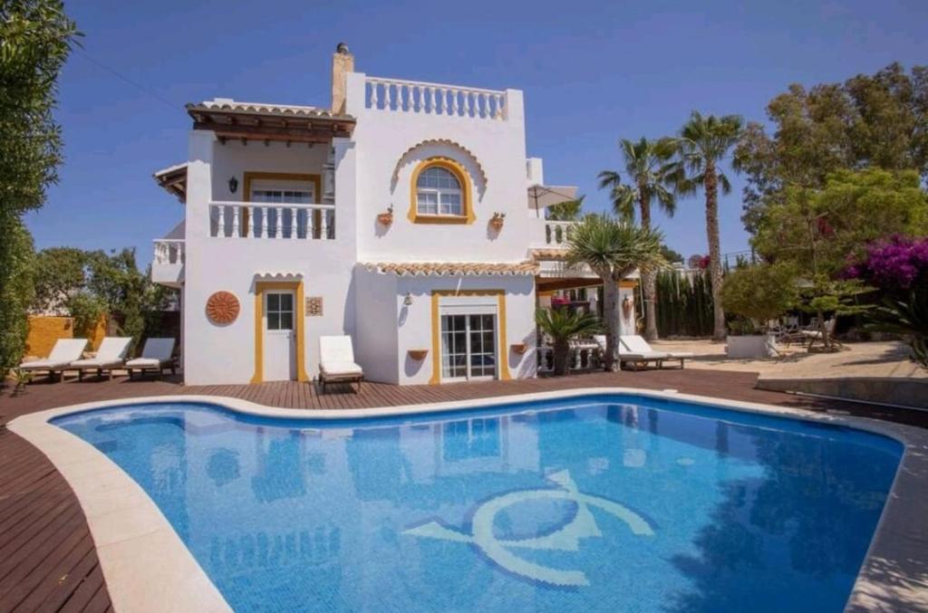 villa alba ibiza平面图