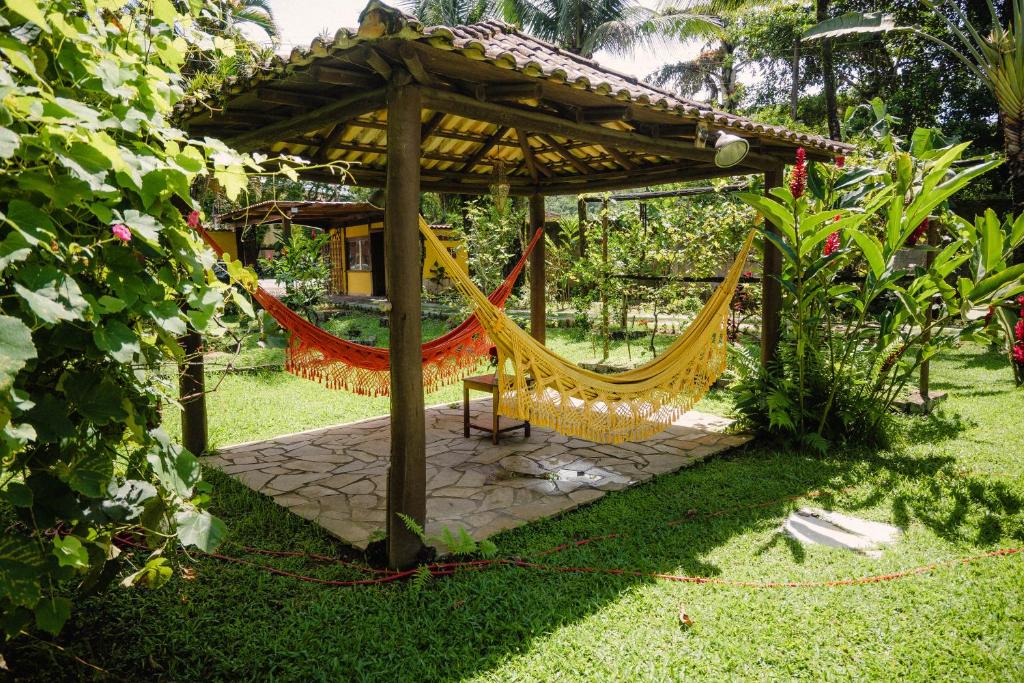 Pousada Serra da Bocaina Paraty外面的花园