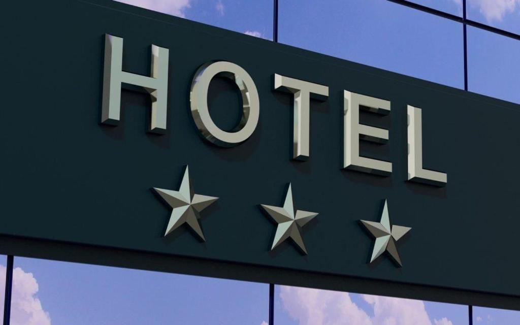 奥斯威辛奥莱奇酒店的建筑上一个星星的隐形标志