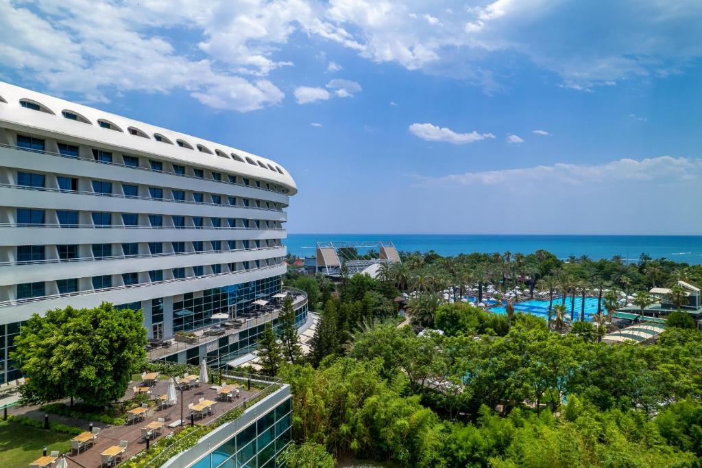 Concorde De Luxe Resort Lara Antalya- Prive Ultra All Inclusive内部或周边的泳池