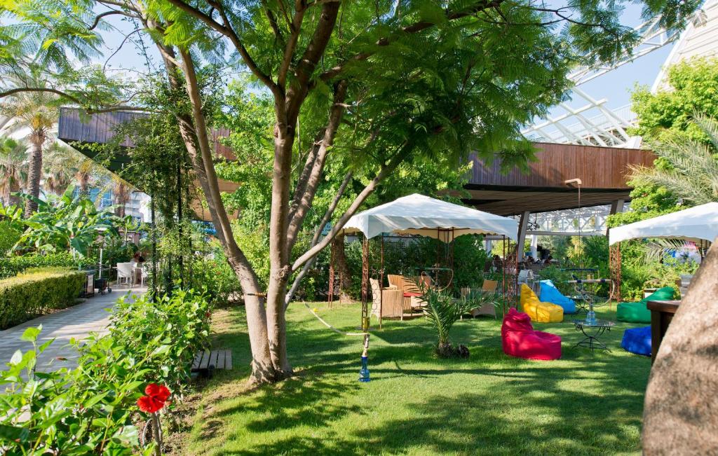 Concorde De Luxe Resort Lara Antalya- Prive Ultra All Inclusive外面的花园