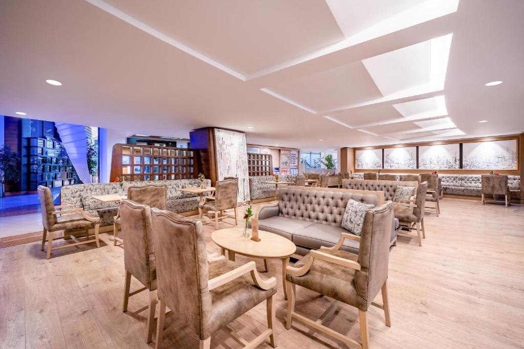 Concorde De Luxe Resort Lara Antalya- Prive Ultra All Inclusive的休息区