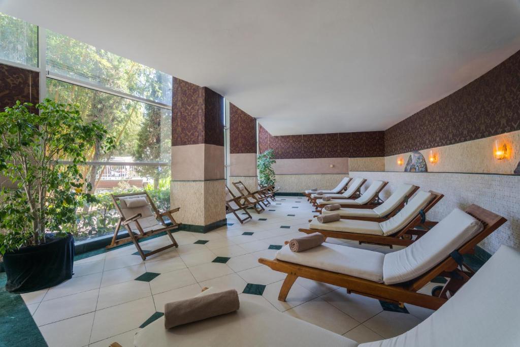 Concorde De Luxe Resort Lara Antalya- Prive Ultra All Inclusive的休息区