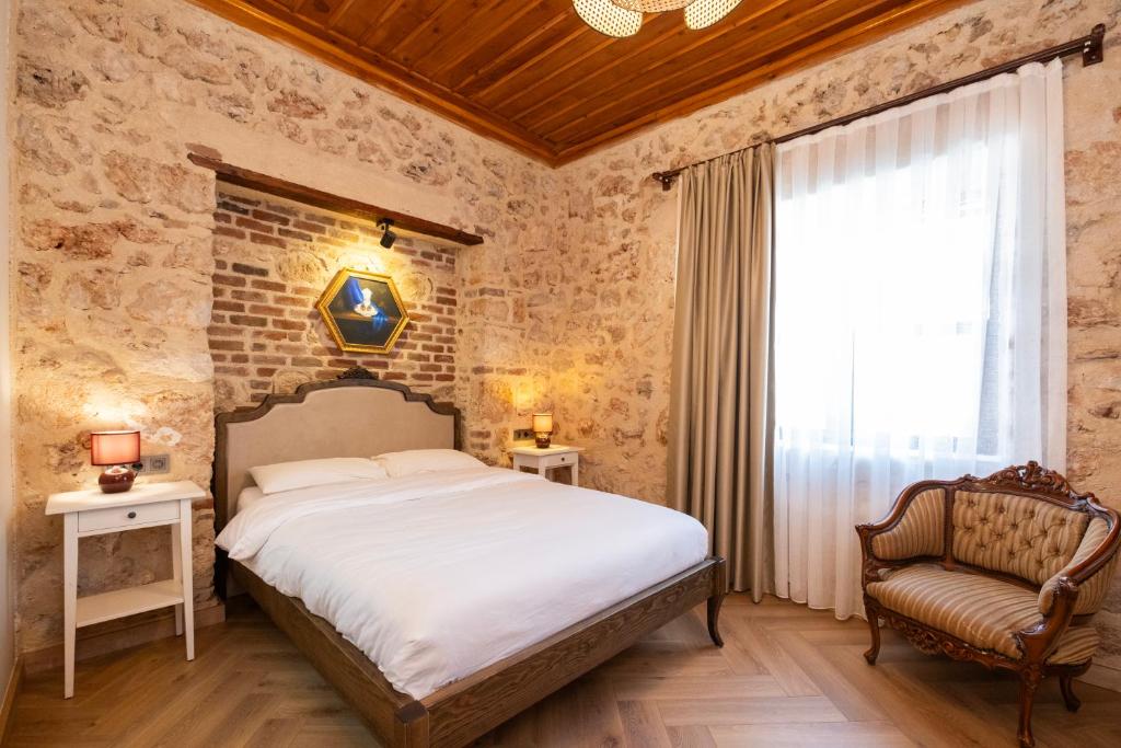 Saye Konak Hotel &#39; Kaleiçi&amp;Oldtown&#39;客房内的一张或多张床位