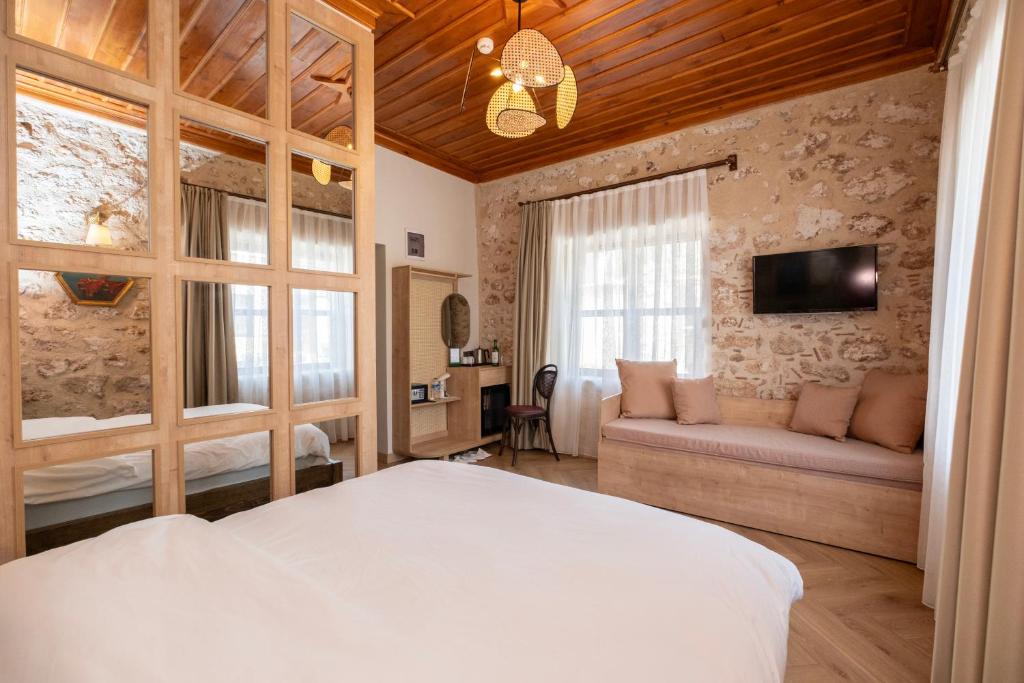 Saye Konak Hotel &#39; Kaleiçi&amp;Oldtown&#39;客房内的一张或多张床位