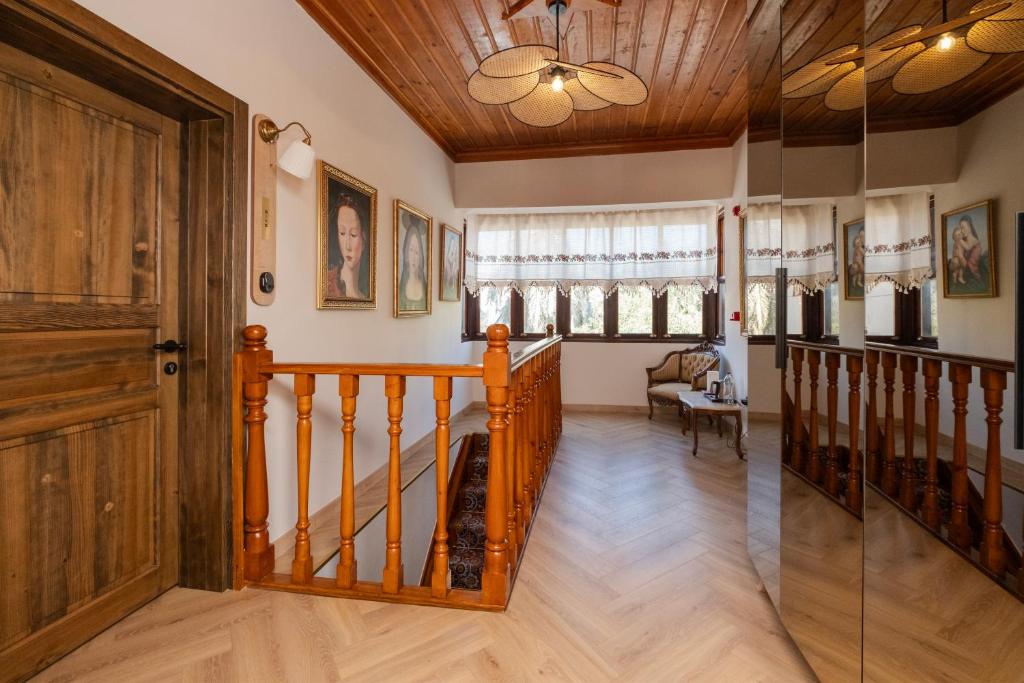 Saye Konak Hotel &#39; Kaleiçi&amp;Oldtown&#39;客房内的一张或多张床位