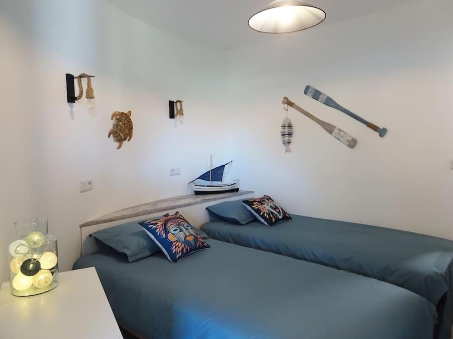 LA CASETA, Gîte 4 étoiles entre mer et lac marin的休息区