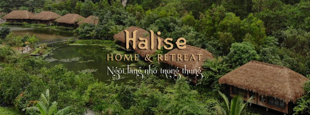 宁平Halise Home and Retreat Ninh Binh的河林度假村的标志