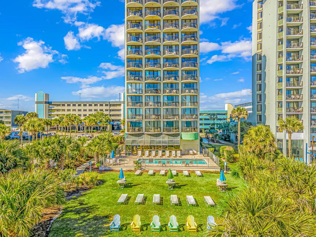 Ocean View Double Suite! Sleeps 4 Meridian Plaza 705外面的花园