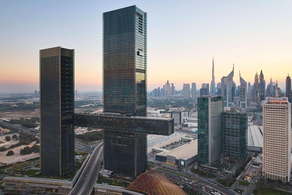 迪拜SIRO One Za'abeel的城市空中景观高楼