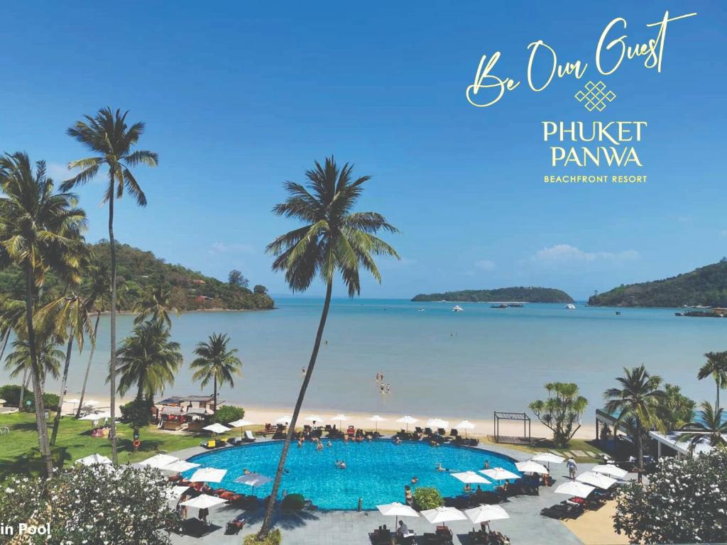 攀瓦海滩Phuket Panwa Beachfront Resort的享有海滩和泳池美景。