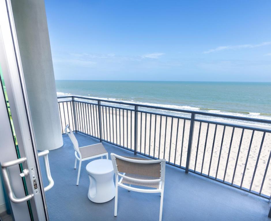 海景或在酒店看到的海景