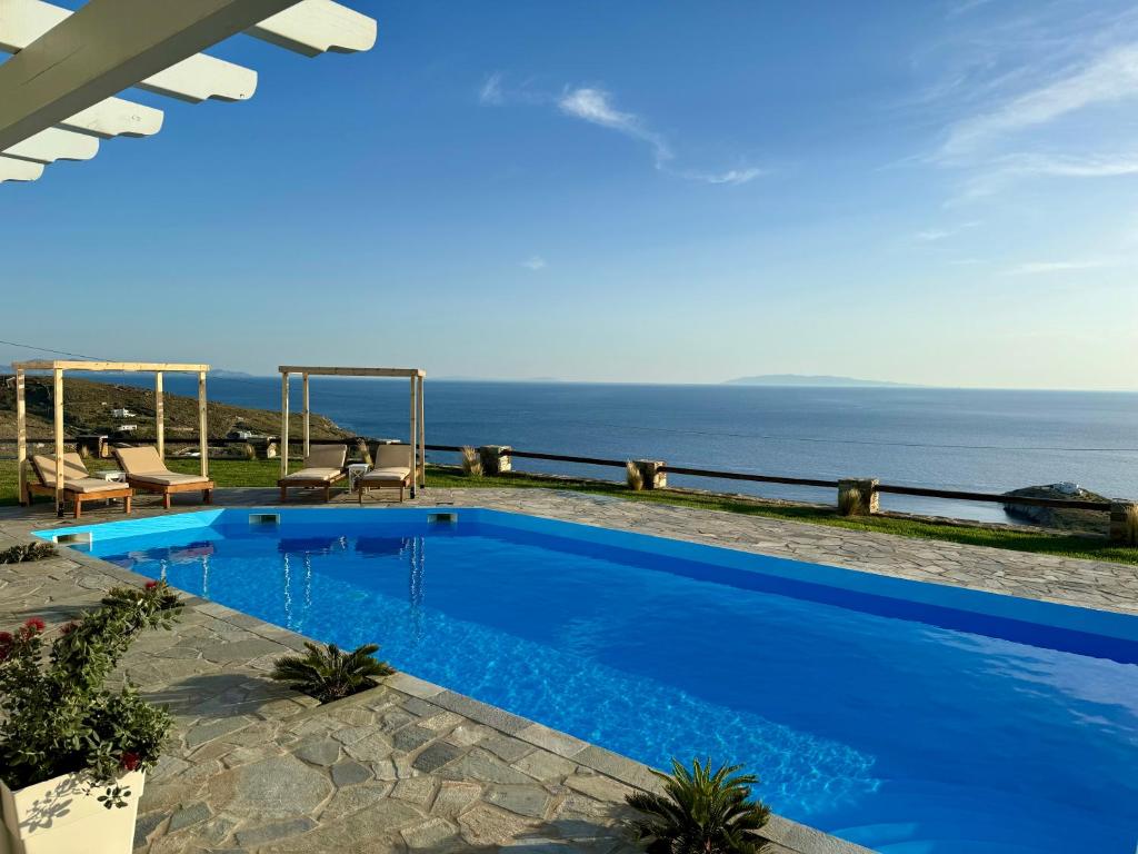 加夫里翁Charakas Horizon的海景游泳池