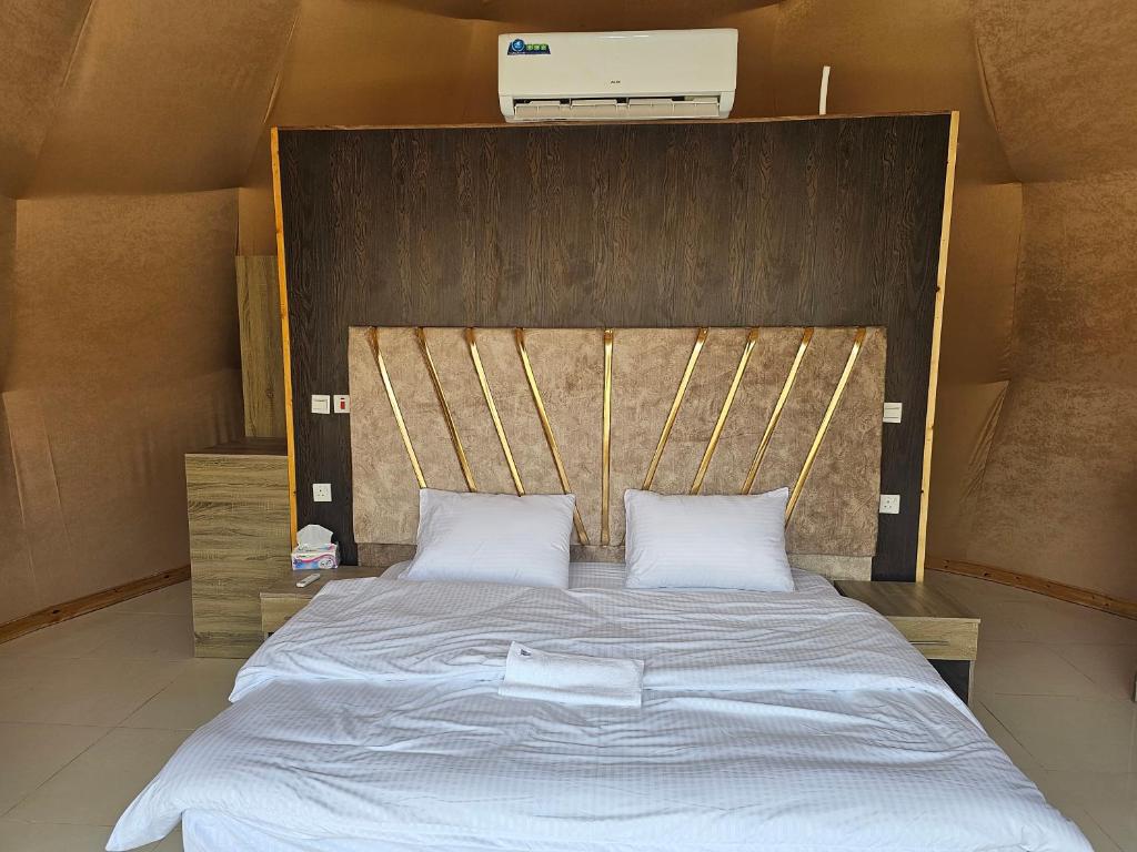 Wadi Rum صحراء وادي رم客房内的一张或多张床位
