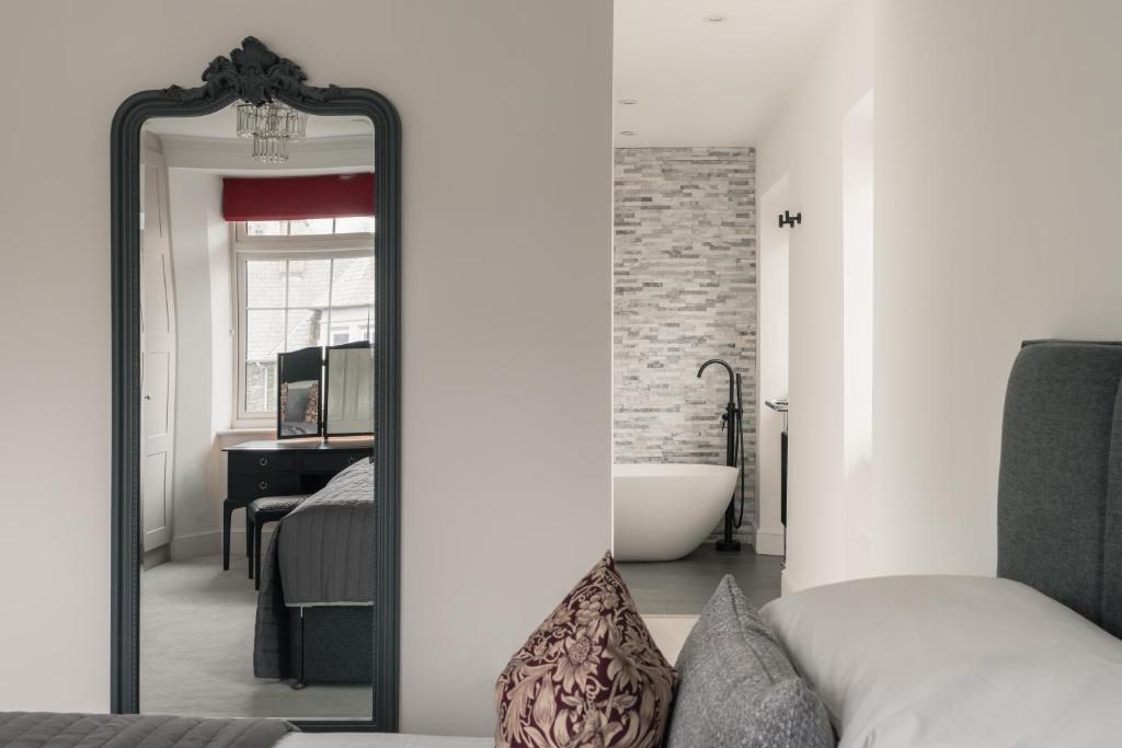 Crossriggs- Beautiful Detached Home客房内的一张或多张床位